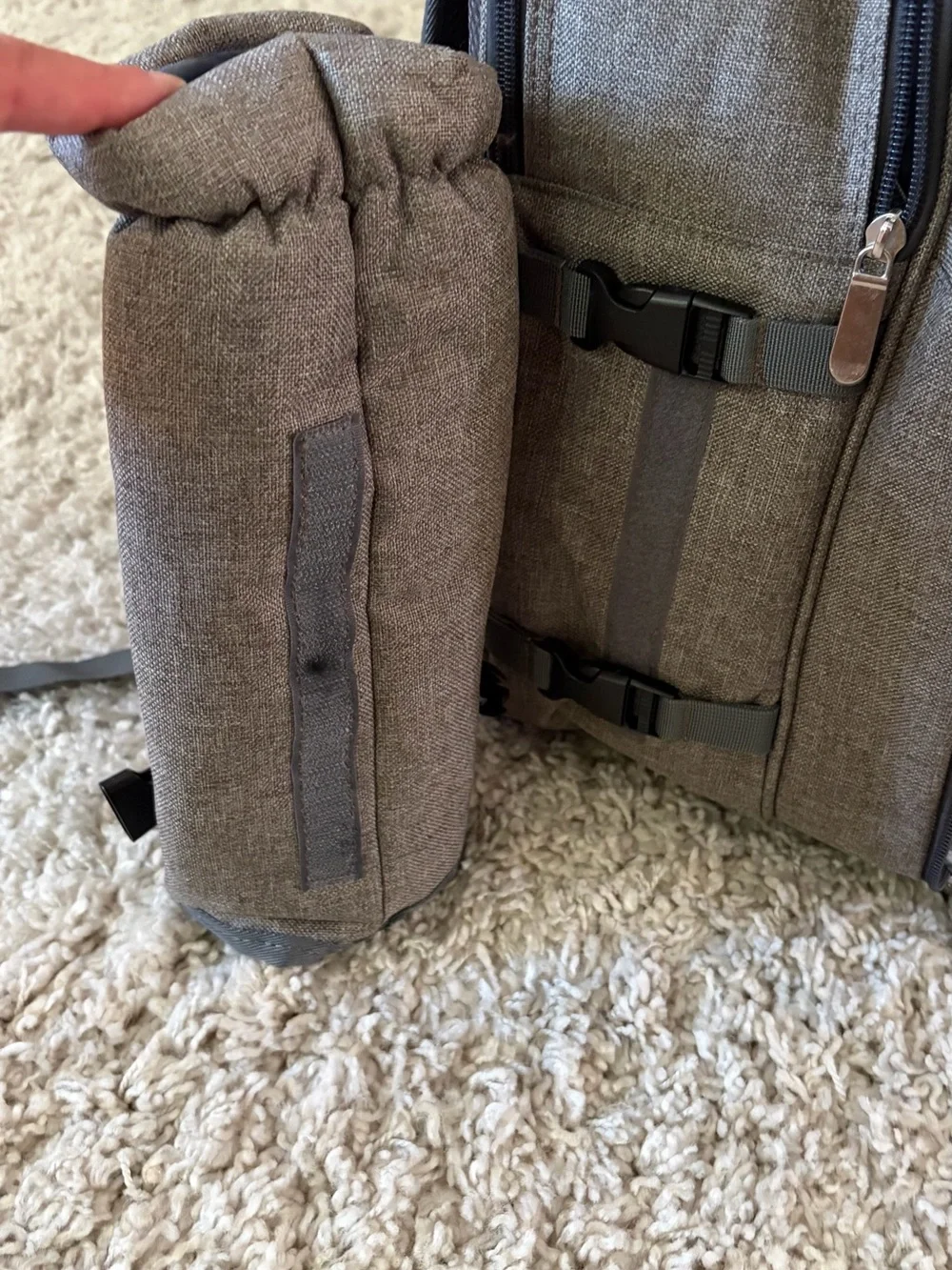 Brown/Tan Canvas Picnic Backpack with Service for 4